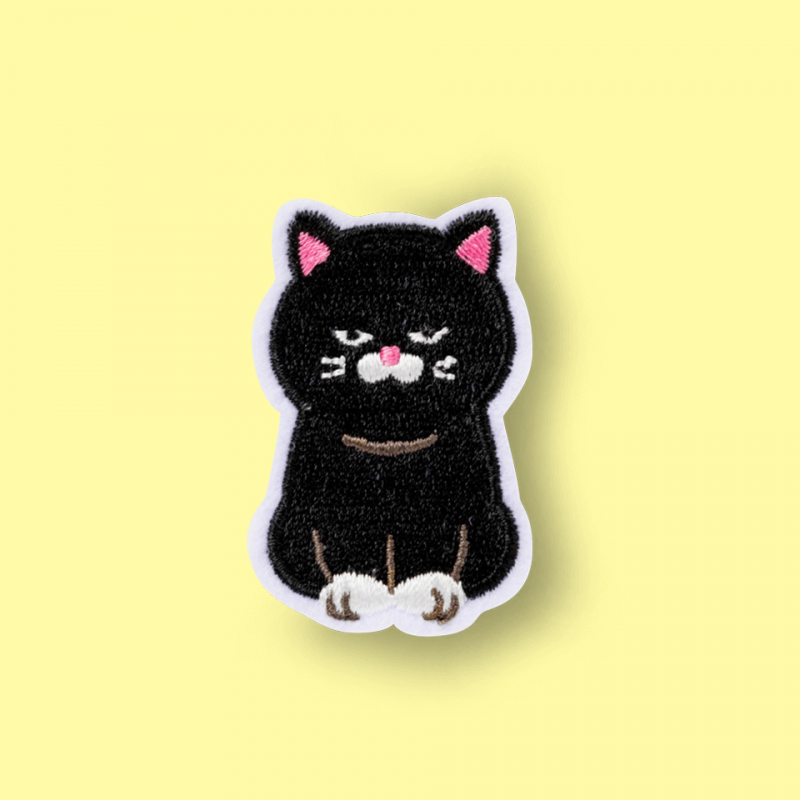 Pin parche bordado Gatito negro Pin parche bordado Gatito negro