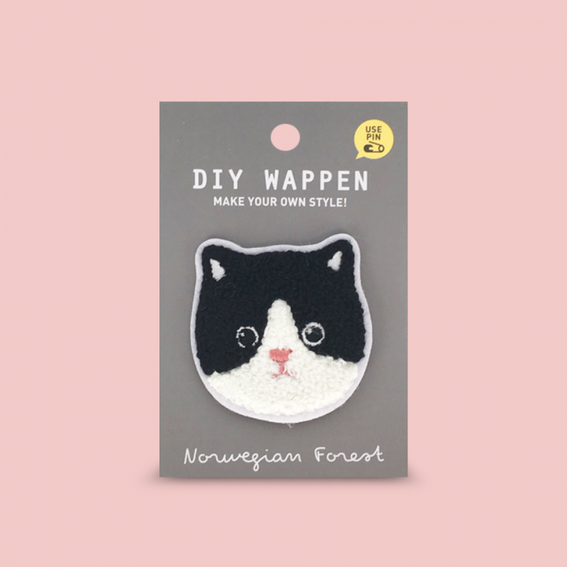 [AGOTADO BODEGA] Pin parche bordado Cara gatito blanco y negro
